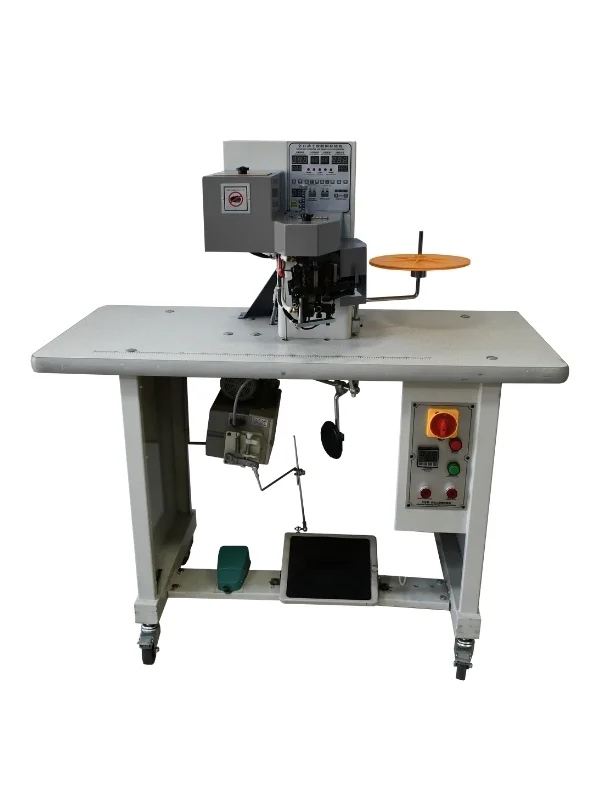 fermuar-takoz-cekme-makinesi-ems585